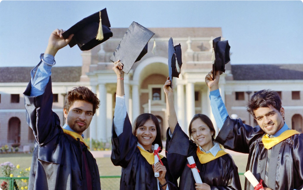 The University of Glasgow Angela Adams Scholarship and funding 2025